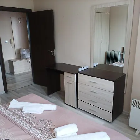 One Bedroom 17 - Vasil Aprilov 64 Filibe